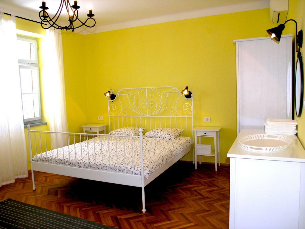 Holiday Home Lija Center Раб Экстерьер фото